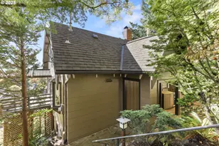 2618 NE Stuart Dr, Portland, OR 97212 - Photo 1