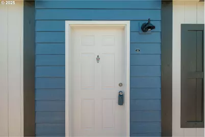 2935 Surf Ct NE, Salem, OR 97305 - Photo 1