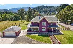 221 Main St, Riddle, OR 97469 - Photo 1
