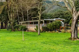 660 Market Ln, Myrtle Creek, OR 97457 - Photo 1