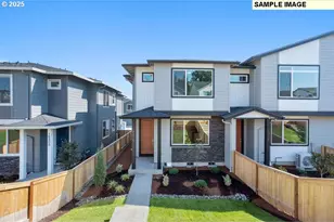 18505 NE 44th Ave, Vancouver, WA 98686 - Photo 1