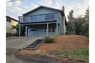 1834 SW Miles St, Portland, OR 97219 - Photo 1