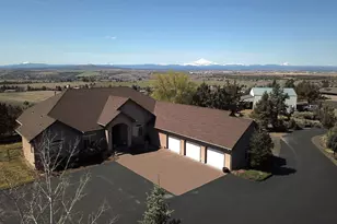 1115 NE Clark Dr, Madras, OR 97741 - Photo 1