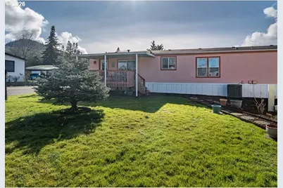 104 Willamina Ln, Roseburg, OR 97470 - Photo 1