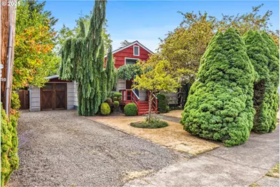 1020 13th St NE, Salem, OR 97301 - Photo 1