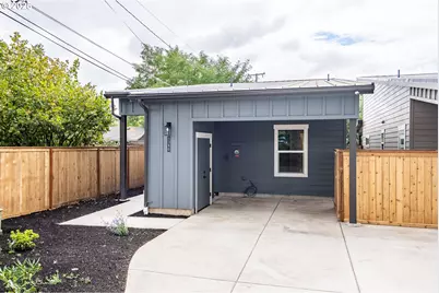 1380 Jacobs Dr, Eugene, OR 97402 - Photo 1