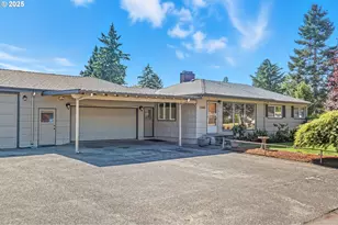 10305 St Helens Ave, Vancouver, WA 98664 - Photo 1