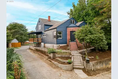 10227 N Macrum Ave, Portland, OR 97203 - Photo 1