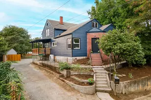 10227 N Macrum Ave, Portland, OR 97203 - Photo 1