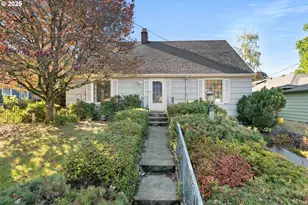 915 SE 53rd Ave, Portland, OR 97215 - Photo 1