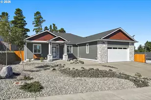 2120 Fir St, North Bend, OR 97459 - Photo 1