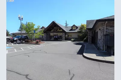 2282 NW Troost St #102, Roseburg, OR 97471 - Photo 1