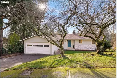 2738 SW Moss St, Portland, OR 97219 - Photo 1