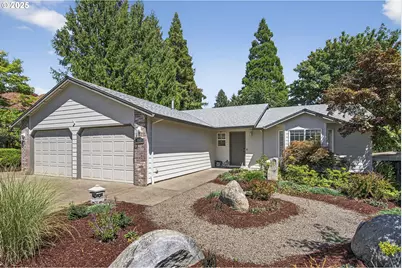 166 NW Cherry St, Dundee, OR 97115 - Photo 1