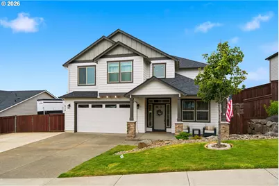 618 E Tanoak Ave, La Center, WA 98629 - Photo 1