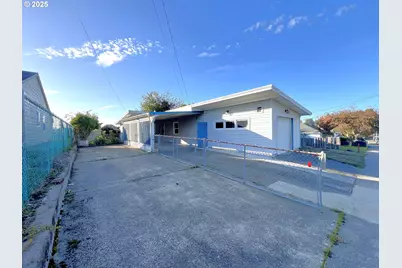 1780 McPherson St, North Bend, OR 97459 - Photo 1