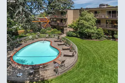 2393 SW Park Pl #202, Portland, OR 97205 - Photo 1