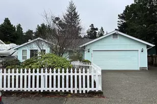 4040 Munsel Creek Dr, Florence, OR 97439 - Photo 1