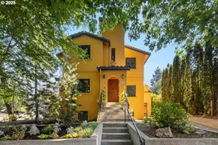 3242 NE 13th Ave, Portland, OR 97212 - Photo 1