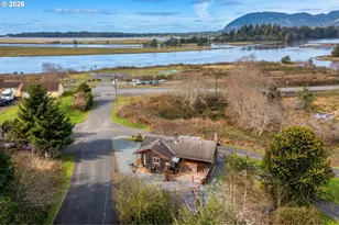 107 Hemlock St, Wheeler, OR 97147 - Photo 1