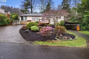 154 Lexington Pl, Astoria, OR 97103 - Photo 1