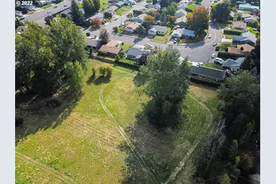 Se 1st St, Gresham, OR 97080 - Photo 1