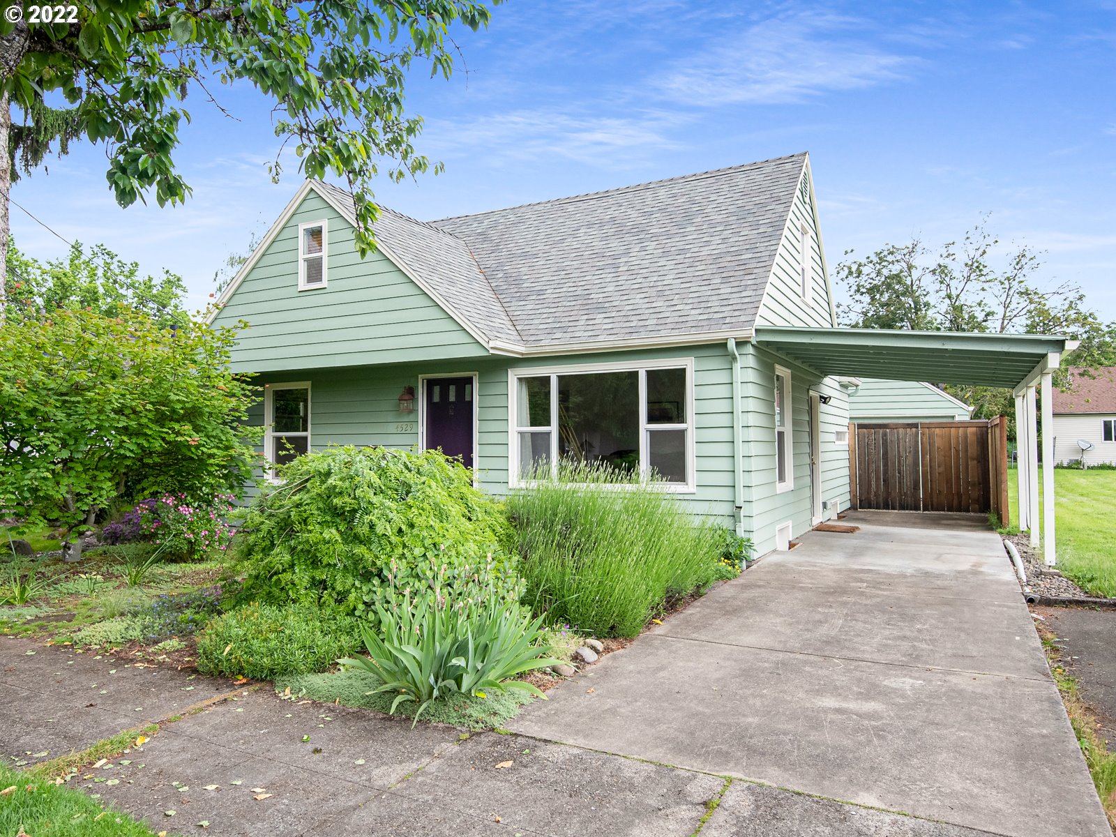 4529 SE Taggart St, Portland, OR 97206 - MLS 22364304 - Coldwell Banker