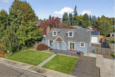 318 NE 9th Ave, Canby, OR 97013 - Photo 1