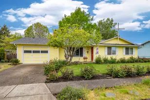 1392 SW Myrtle St, Dundee, OR 97115 - Photo 1