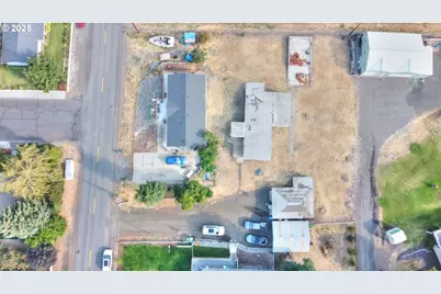 1614 Morton St, The Dalles, OR 97058 - Photo 1