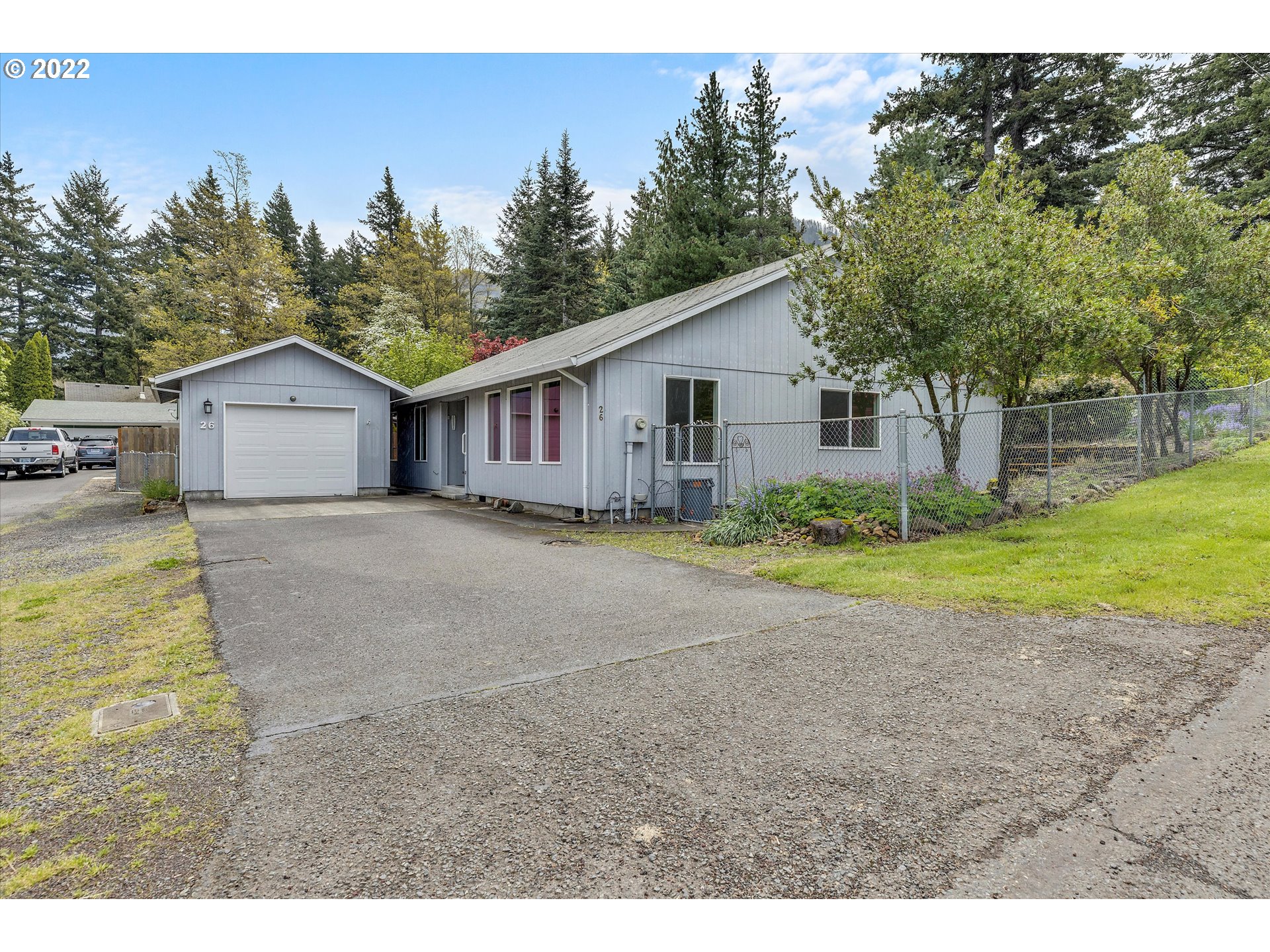 26 Wheeler Ave, Cascade Locks, OR 97014 - MLS 22637986 - Coldwell Banker