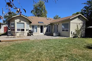 823 E St, Baker City, OR 97814 - Photo 1