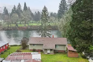 718 NE Cottonwood Dr, Woodland, WA 98674 - Photo 1