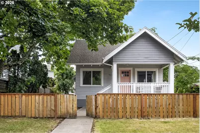 7117 N Fiske Ave, Portland, OR 97203 - Photo 1