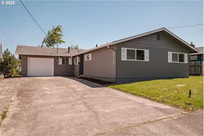 615 5th Ave, Sweet Home, OR 97386 - Photo 1