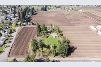 1733 N Holly St, Canby, OR 97013 - Photo 1