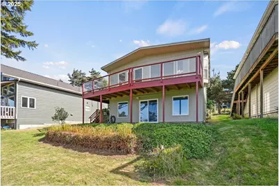 1043 SW 8th St, Lincoln City, OR 97367 - Photo 1