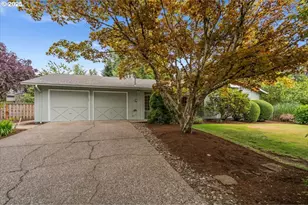 8830 SW 56th Ave, Portland, OR 97219 - Photo 1
