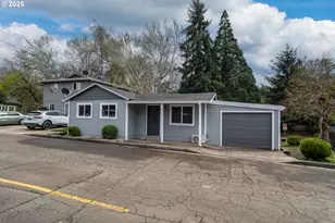308 NE Howland St, Myrtle Creek, OR 97457 - Photo 1