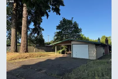 1038 President St, Eugene, OR 97401 - Photo 1