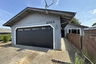 2065 Hayes St, North Bend, OR 97459 - Photo 1