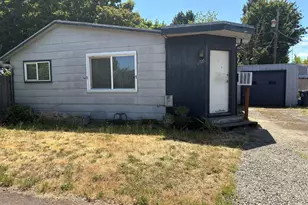 1726 W 9th Pl, Eugene, OR 97402 - Photo 1