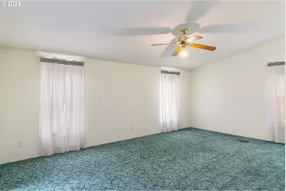 30683 Spring Ct, Hermiston, OR 97838 - Photo 7