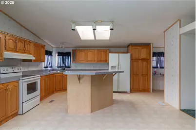 30683 Spring Ct, Hermiston, OR 97838 - Photo 17