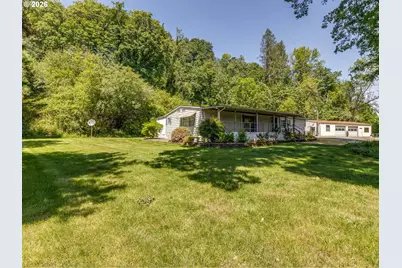 215 E Scott Ave, Woodland, WA 98674 - Photo 1
