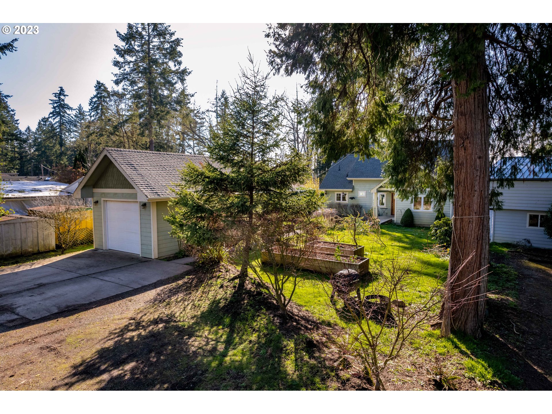 88293 Lake Side Dr, OR 97487 MLS 23501172 Coldwell Banker