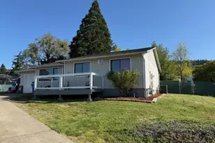 520 SE Dawna Ct, Winston, OR 97496 - Photo 1