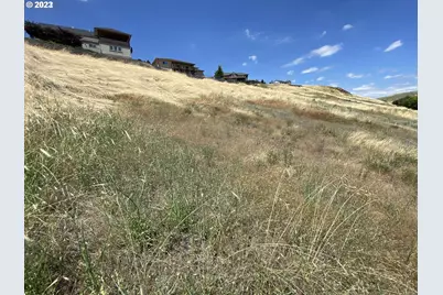 2249 NW Furnish Ave, Pendleton, OR 97801 - Photo 1