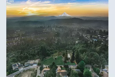 9700 SE Eastview Dr, Happy Valley, OR 97086 - Photo 1