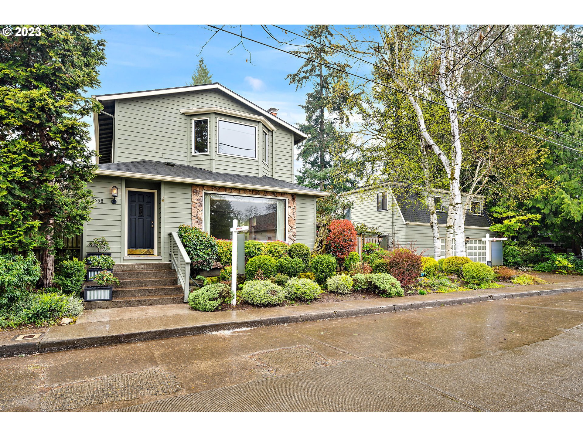 7538 N Syracuse St, Portland, OR 97203 - MLS 23698933 - Coldwell Banker